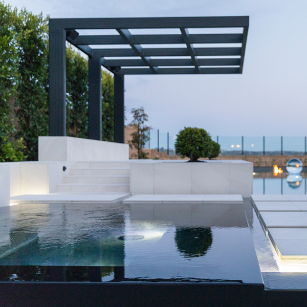 luxury pool and spa by Richard Lusk
