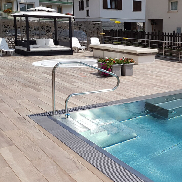 steel pool by Blumaxx Wellness