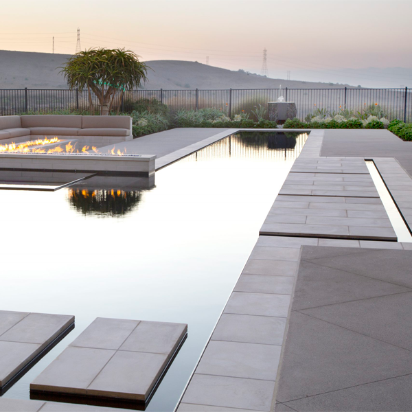 black lap pool and spa by Mission Pools