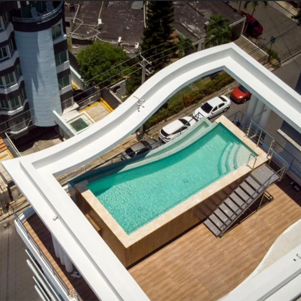 infinity pool on a rooftop by Insercom