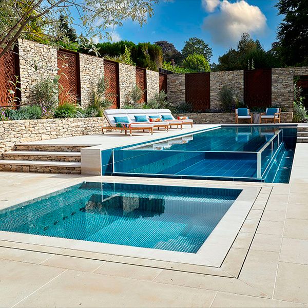 transparent infinity pool and spa by Guncast
