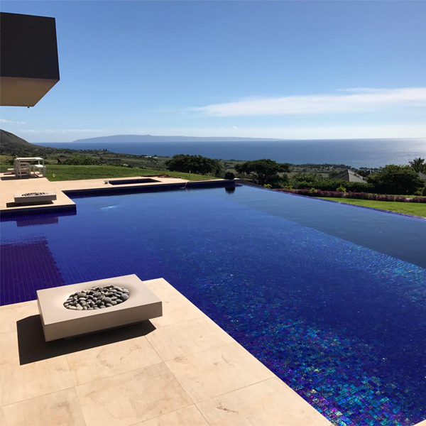 infinity pool by Maui Pool Masters
