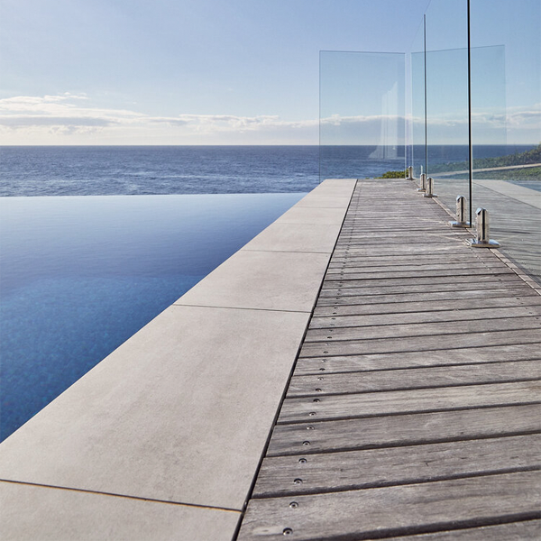 infinity pool with sea view in a project by Rama Architects