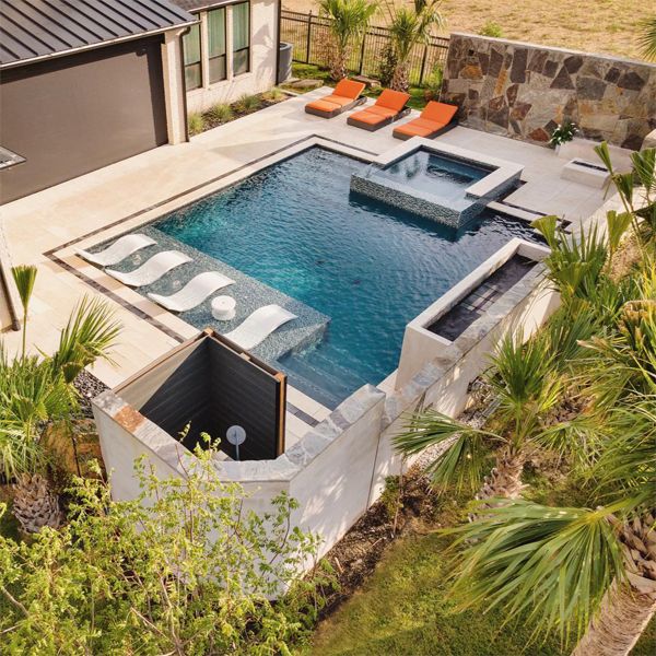 drone view of a piscine spa by Radelli Designs