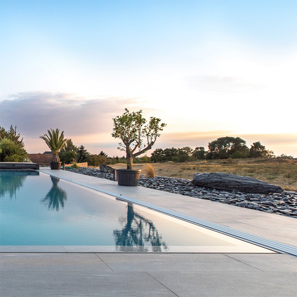 overflow pool