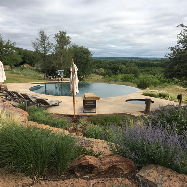 rounded black infinity pool