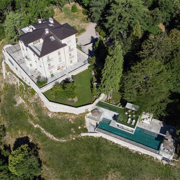 drone view of a private infinity pool in a project by Andrea Meirana, in Lake Como