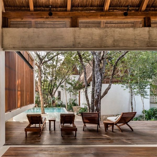 infinity pool in a unique project by Jaque Studio