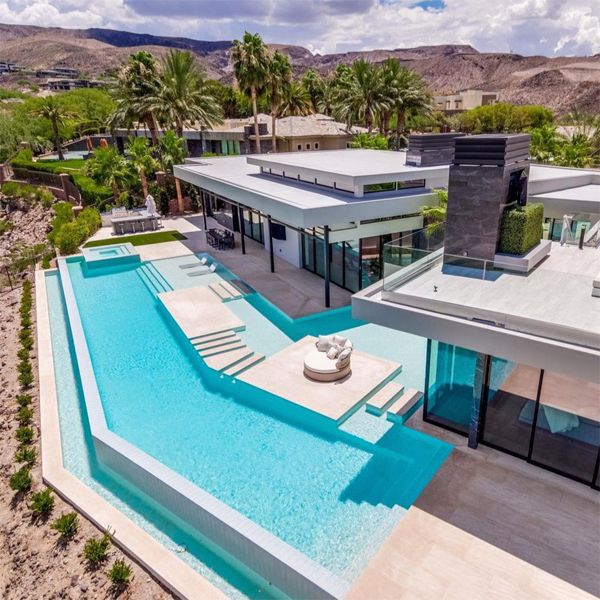 luxury infinity pool with spa, by California Pools