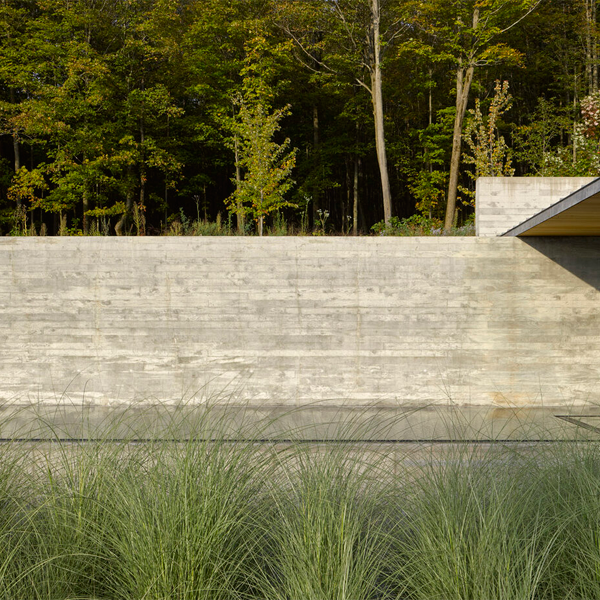 overflow pool and spa by MacKay-Lyons Sweetapple Architects