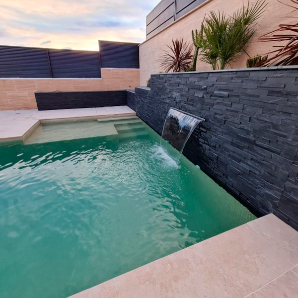 private pool by Piscinas Gonzaina