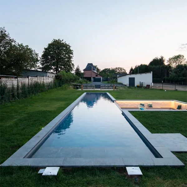lap pool with tranparente wall, by Aqua System