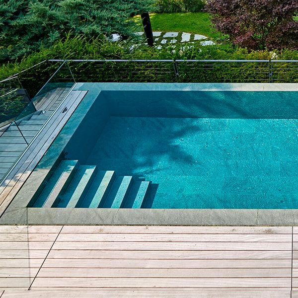 infinity pool by OSPA Schwimmbadtechnik