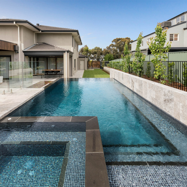 infinity pool with spa by simon rosa landscaping
