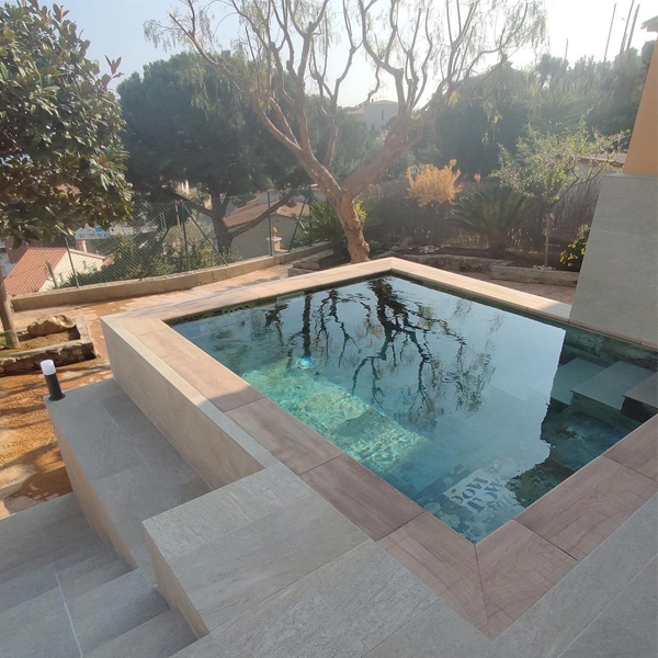 mini pool by Aqua Piscines