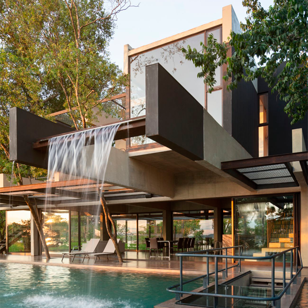 unique pool by Bauen