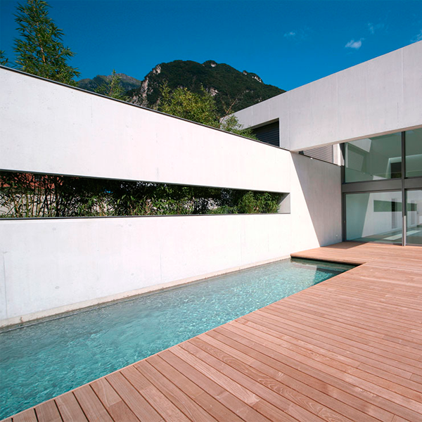 minimalist swimming pool
