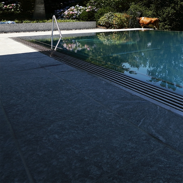 overflow steel pool