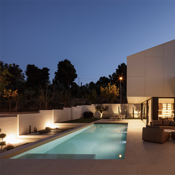lighted minimalist pool in a project by BR29