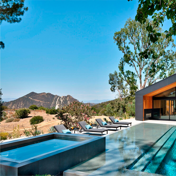 custom pool and spa by AUX Architecture