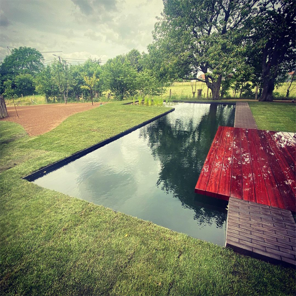 natural pool by Tuinen Zwemvijvers Jona