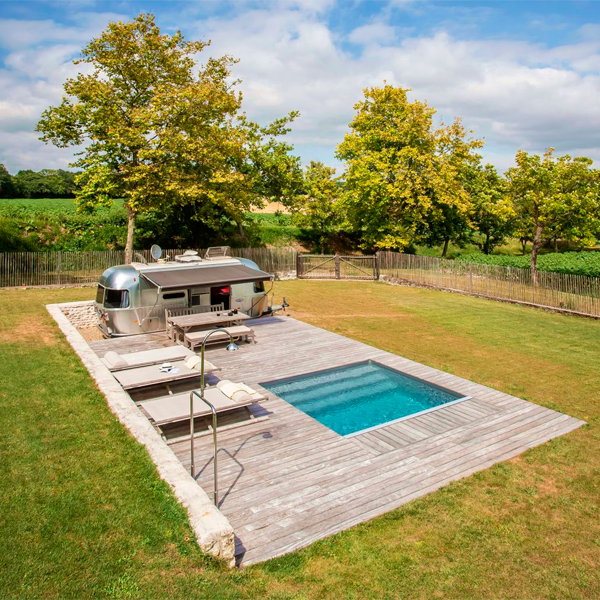 ninipool just near a airstream caravanning