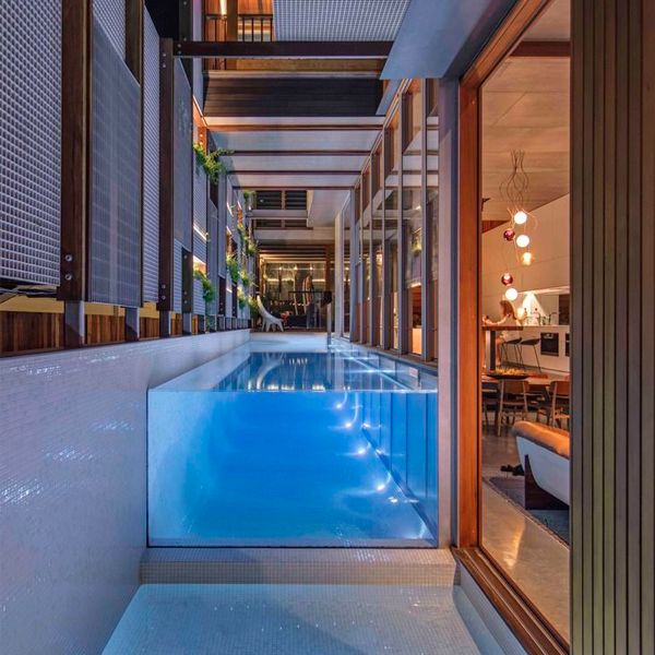 above ground transparent pool