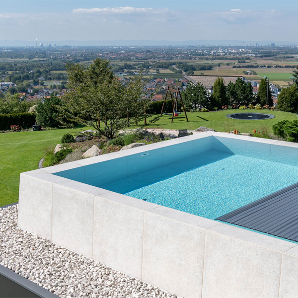 Infinity pool by MLZ Pools