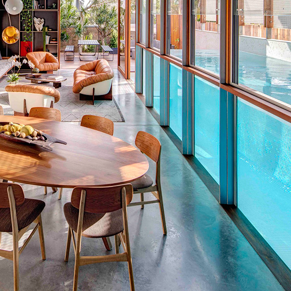 above ground transparent pool