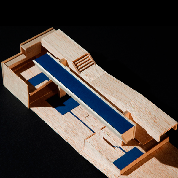 maqueta piscina con piscina volada y piscina inferior