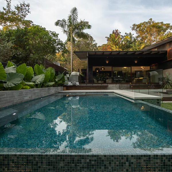 overflow pool in the garden