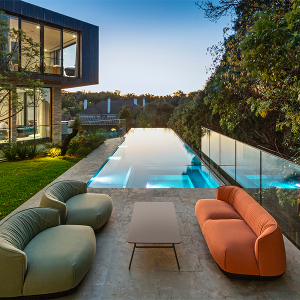 infinity lap pool and spa by Aquarius Pools