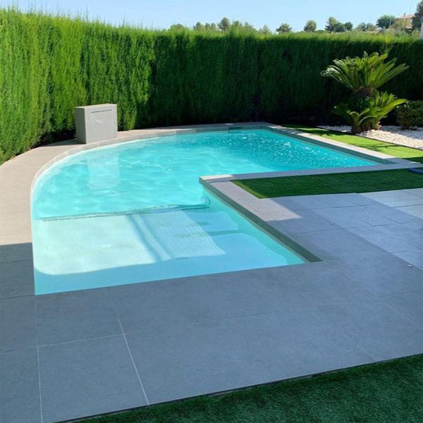 white custom pool by Piscinas White