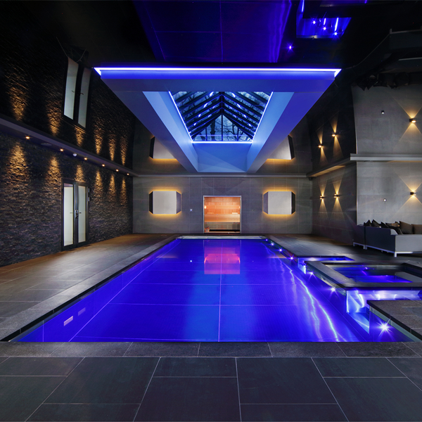 stainless steel pool and spa by Whitewaters