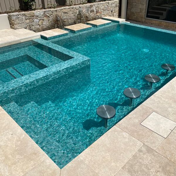 infinity pool and spa by Malibu Pools