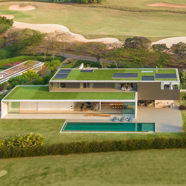 piscinas desbordante infinity en casa de diseño minimalista