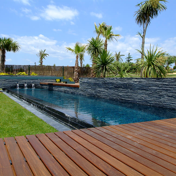 overflow dark swimming pool