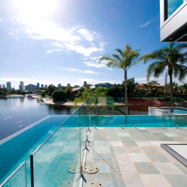 L-shaped infinity pool and spa by Bali Pools