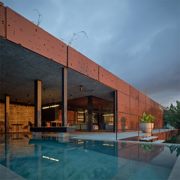 infinity pool in a modern villa by Formafatal