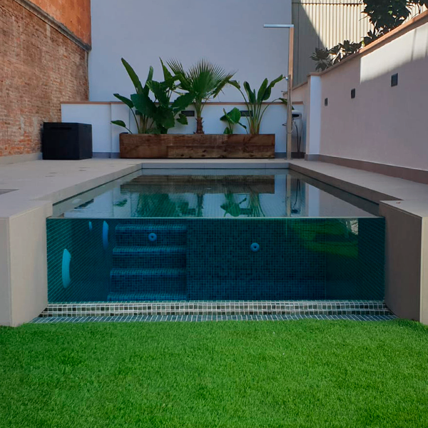 mini piscina transparente, por DTK Pools