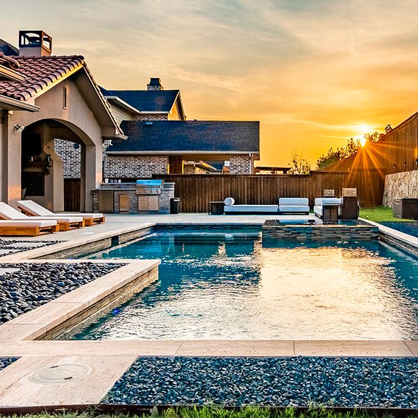 VENTURE CUSTOM POOLS UST051 - Poolique