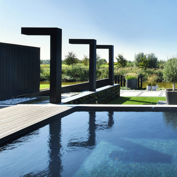 piscina privada y paisajismo por Ambiance Wellness