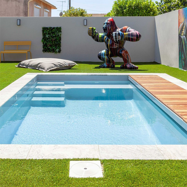 mini piscina prefabricada con cubierta automática, por MCR Piscines