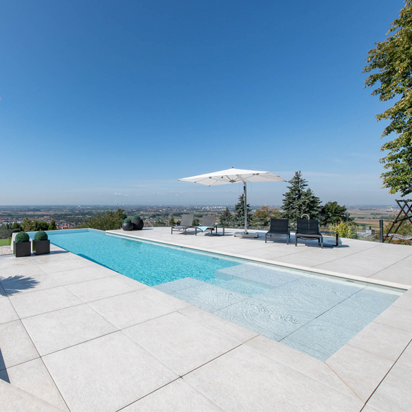 piscina infinity de MLZ Pools