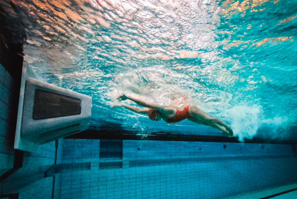 Equipo profesional natación contracorriente binder hydrostar
