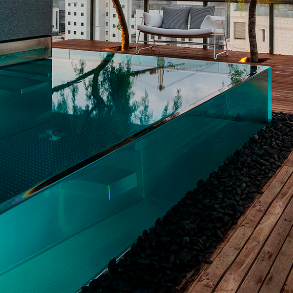 mini piscina de acero inoxidable con pared transparente por Sparta Spa