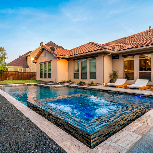 VENTURE CUSTOM POOLS UST051 - Poolique