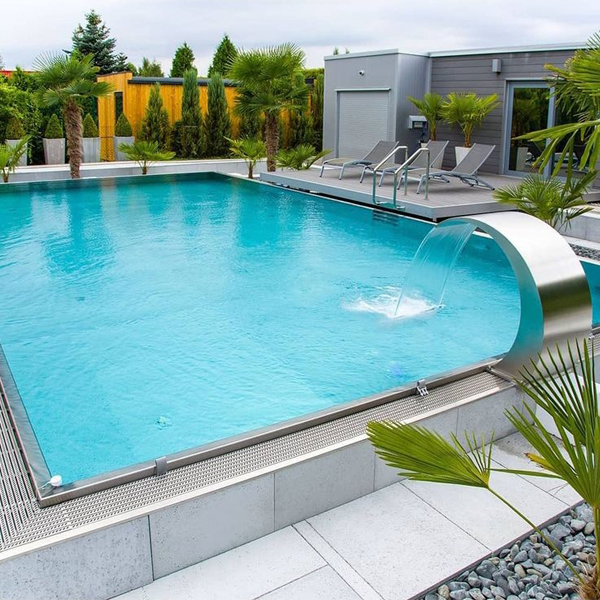 piscine inox à débordement par Lepsod