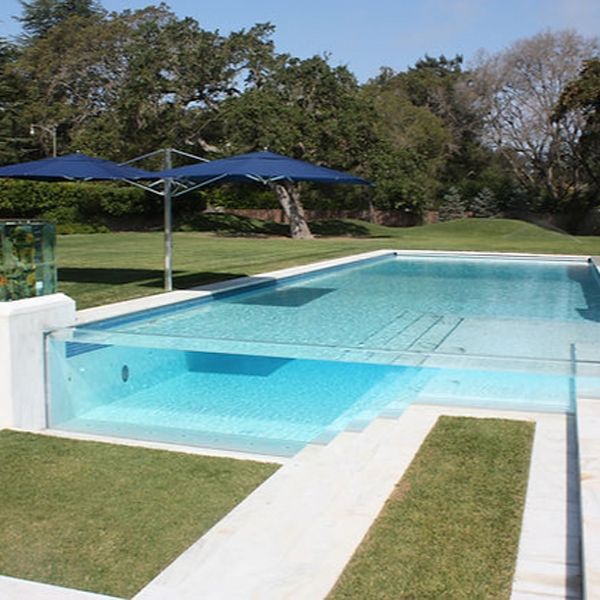 piscine transparente unique par Paradise Pools and Gardens