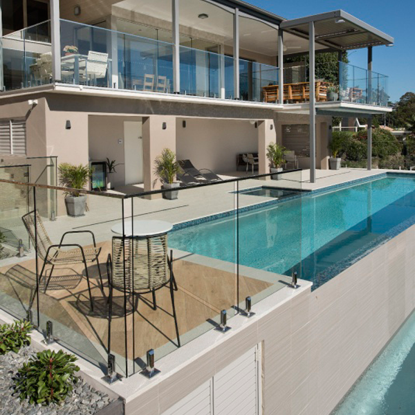 couloir de nage par Vision Pools